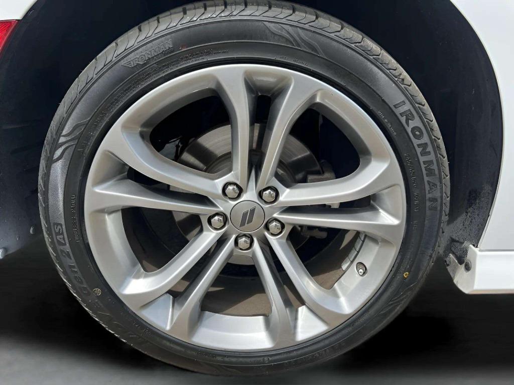 2022 Dodge Charger - $28,995