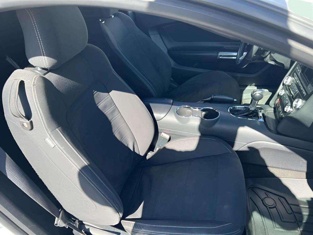 2015 Ford Mustang - $22,995