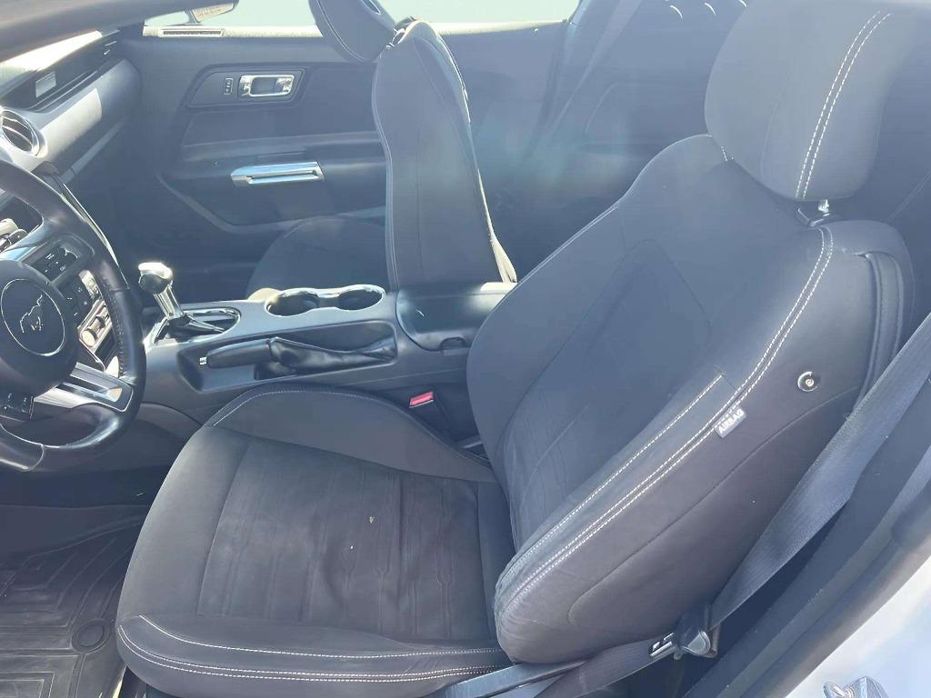 2015 Ford Mustang - $22,995