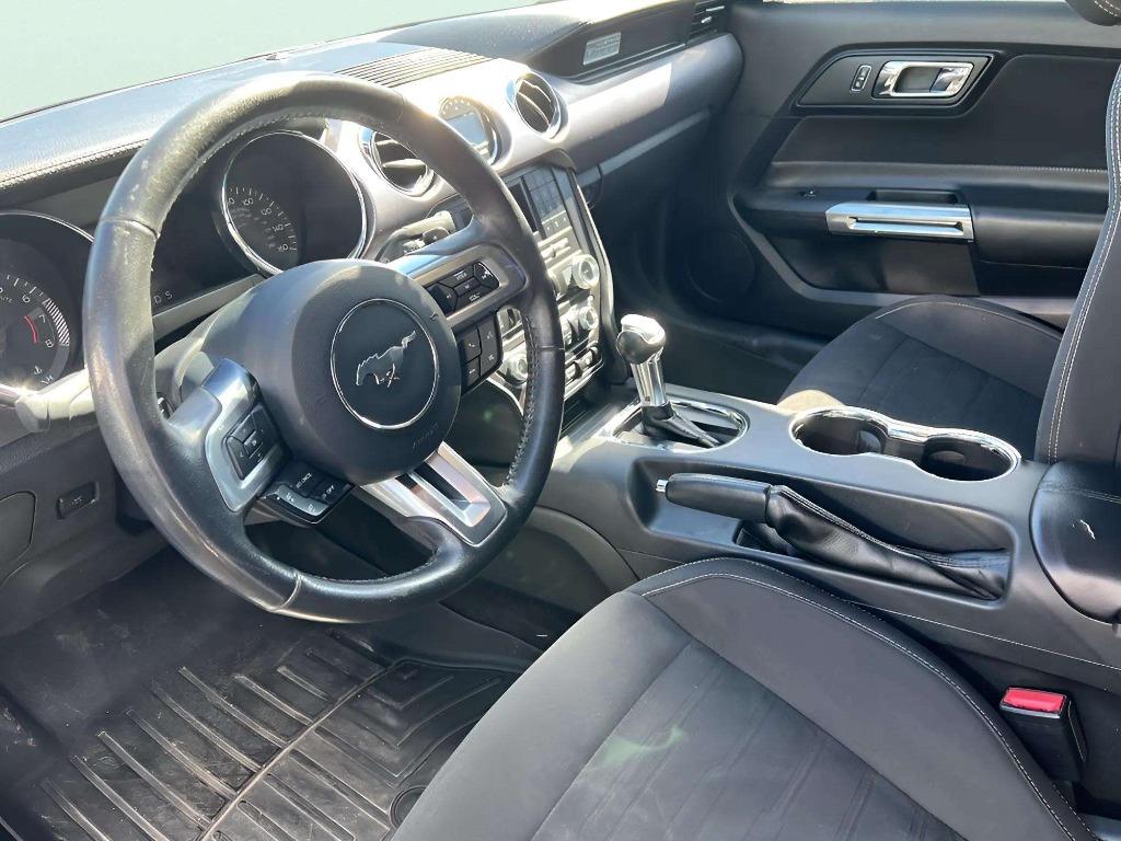 2015 Ford Mustang - $22,995