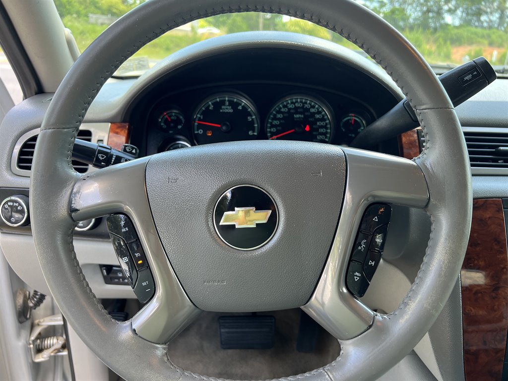2012 Chevrolet Avalanche LT photo