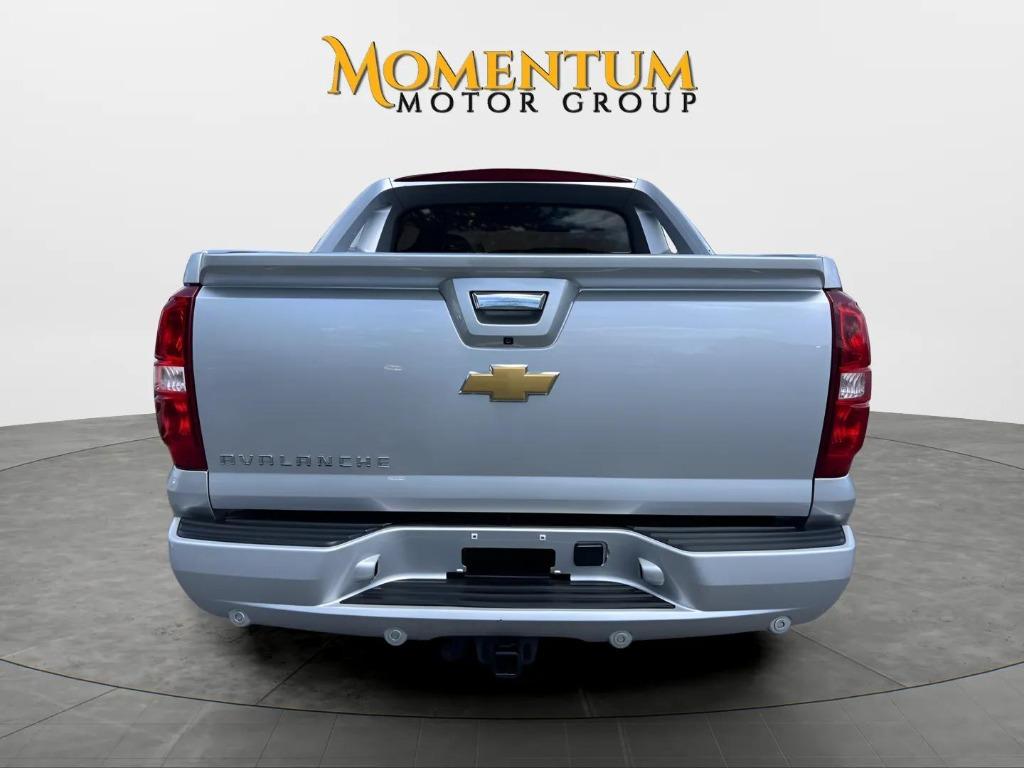 2012 Chevrolet Avalanche - $14,995