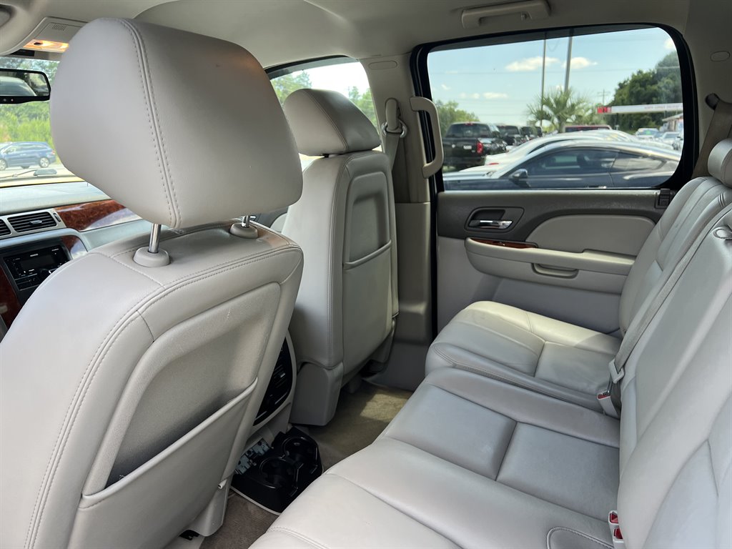 2012 Chevrolet Avalanche LT photo