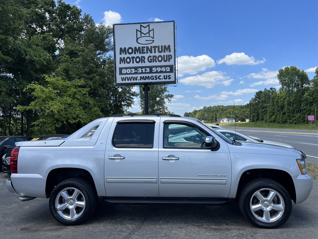 2012 Chevrolet Avalanche LT photo