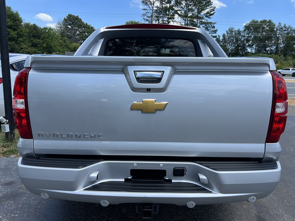 2012 Chevrolet Avalanche LT photo