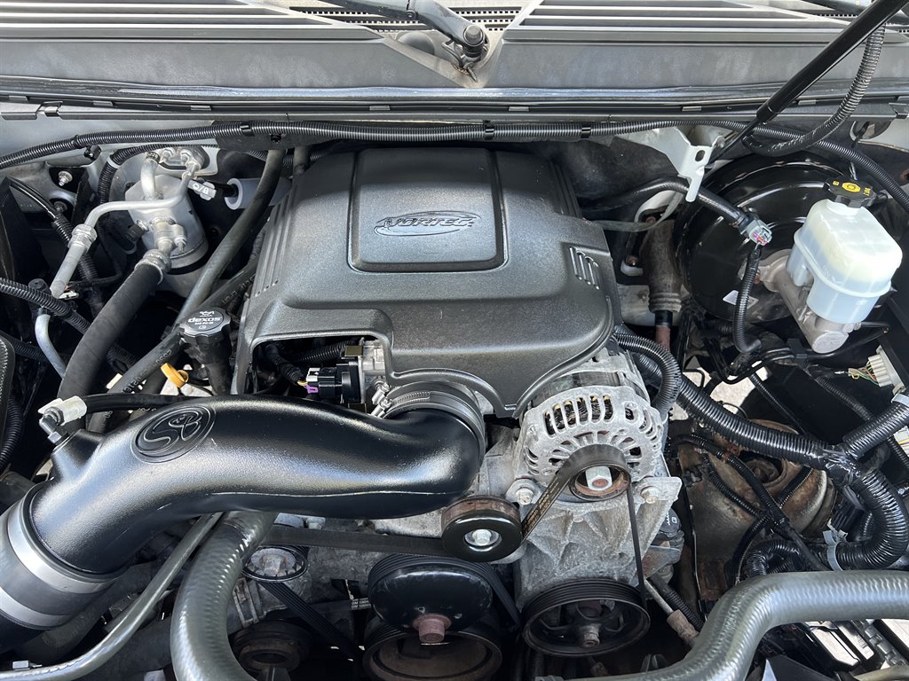 2012 Chevrolet Avalanche LT photo