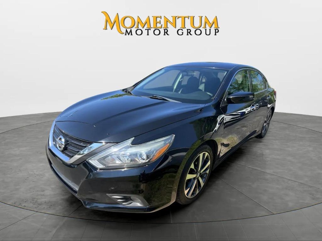 2017 Nissan Altima - $12,995