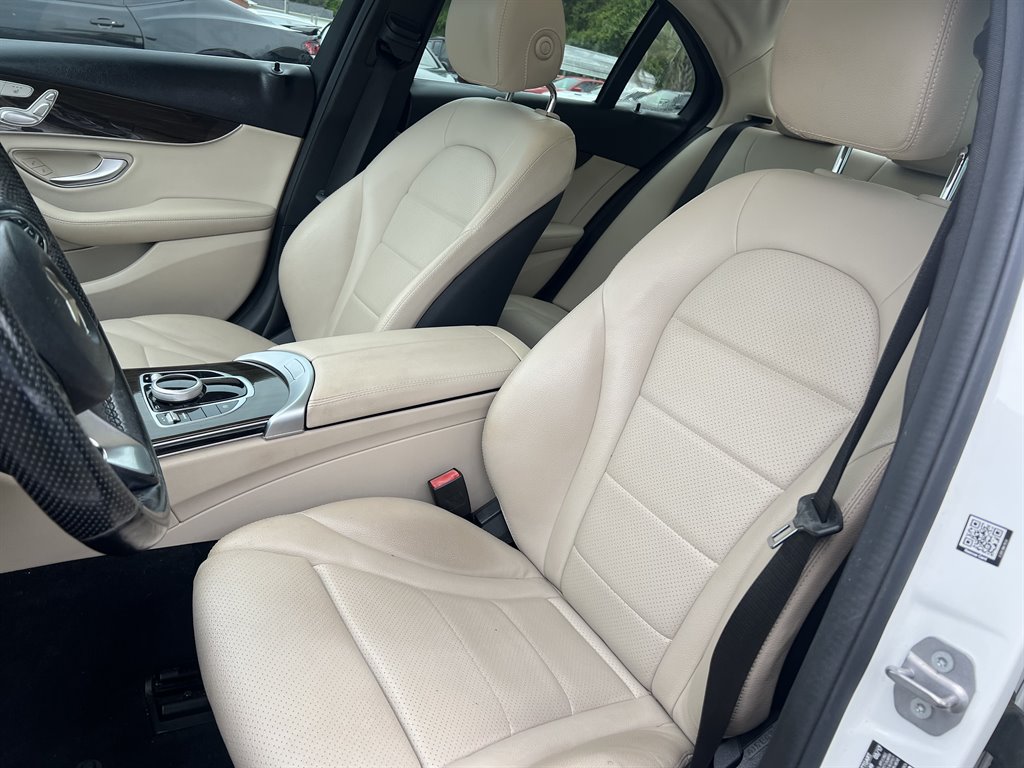 2017 Mercedes-Benz C-Class C300 photo
