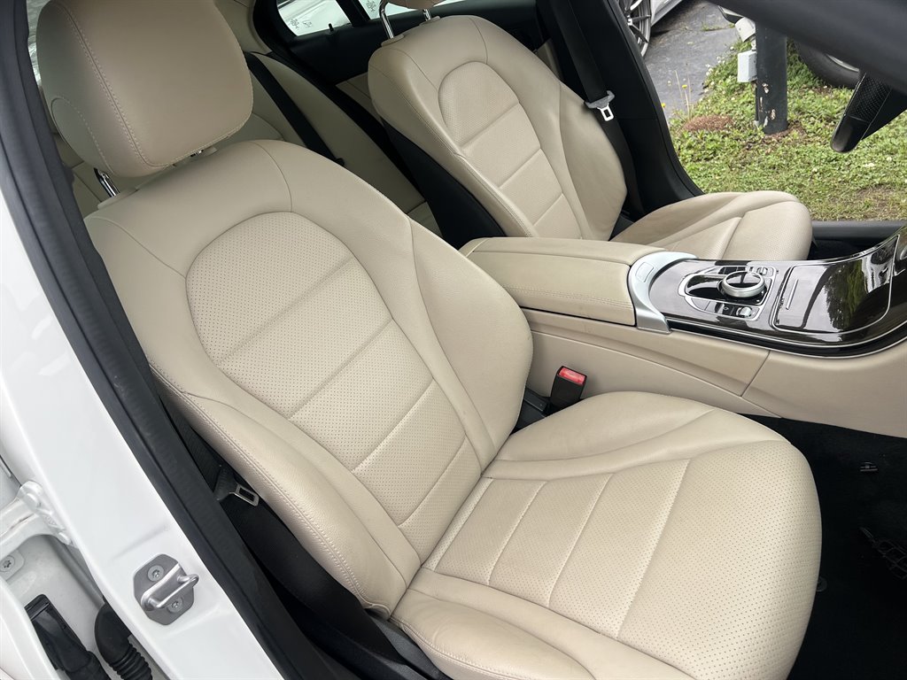 2017 Mercedes-Benz C-Class C300 photo