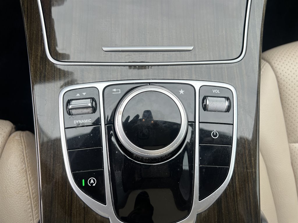 2017 Mercedes-Benz C-Class C300 photo