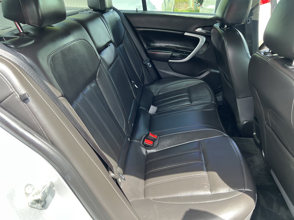 2017 Buick Regal Sport Touring photo