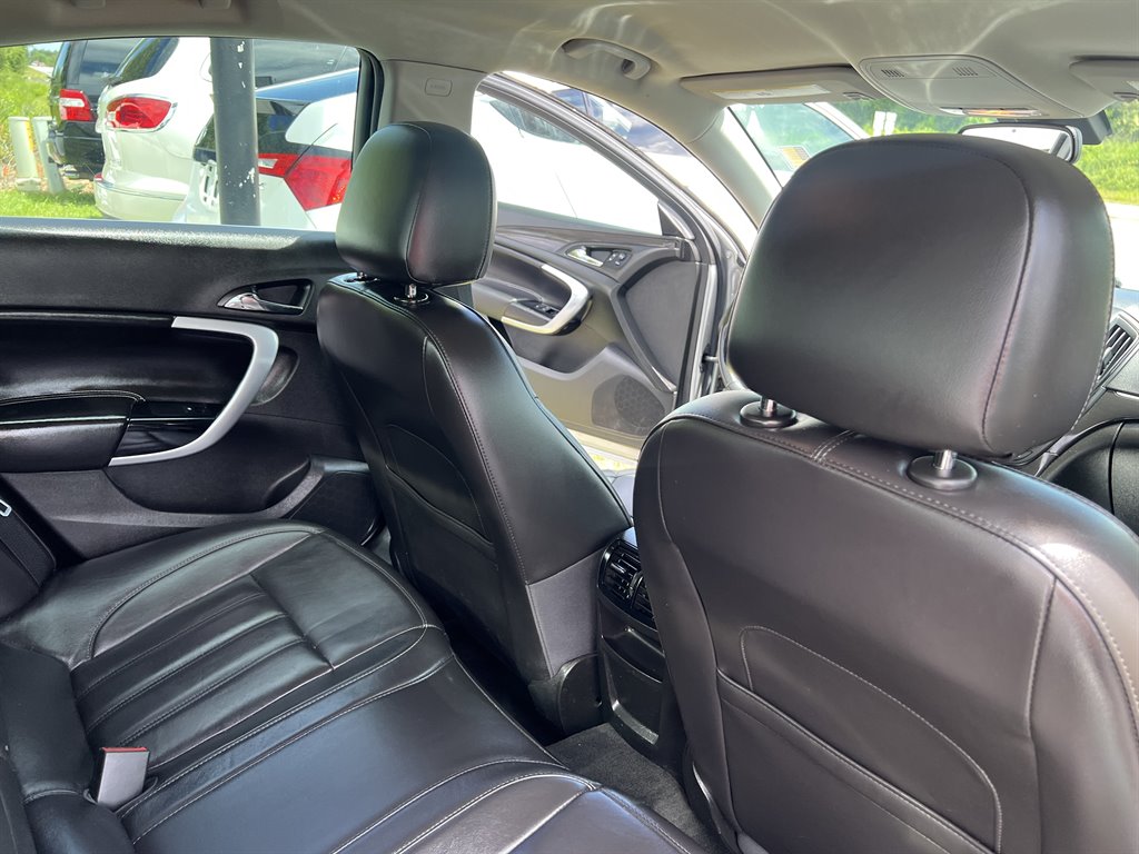 2017 Buick Regal Sport Touring photo