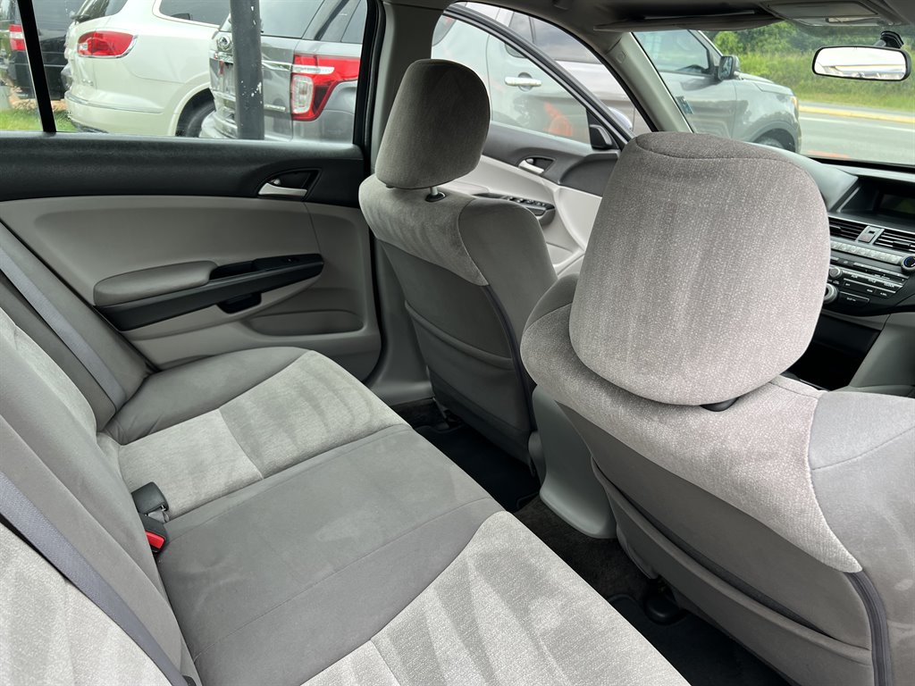 2010 Honda Accord LX-P photo