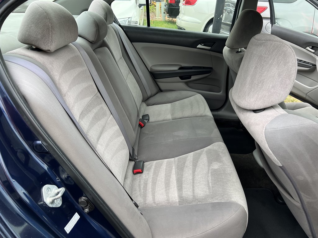 2010 Honda Accord LX-P photo