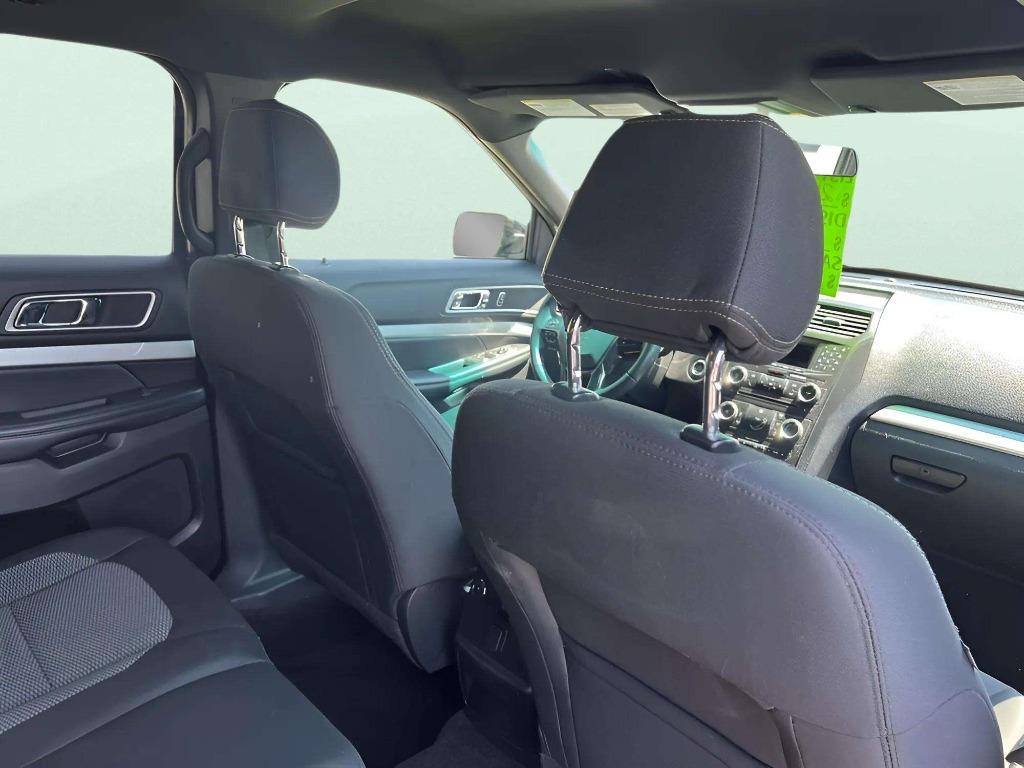 2017 Ford Explorer - $16,995