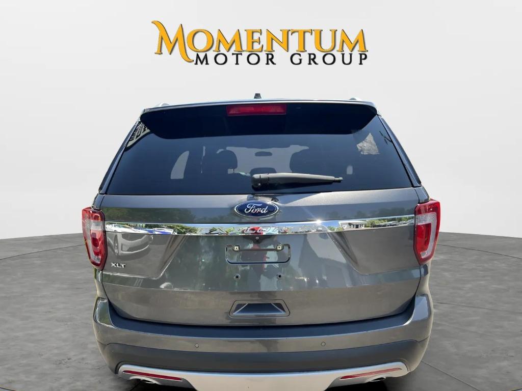 2017 Ford Explorer - $16,995