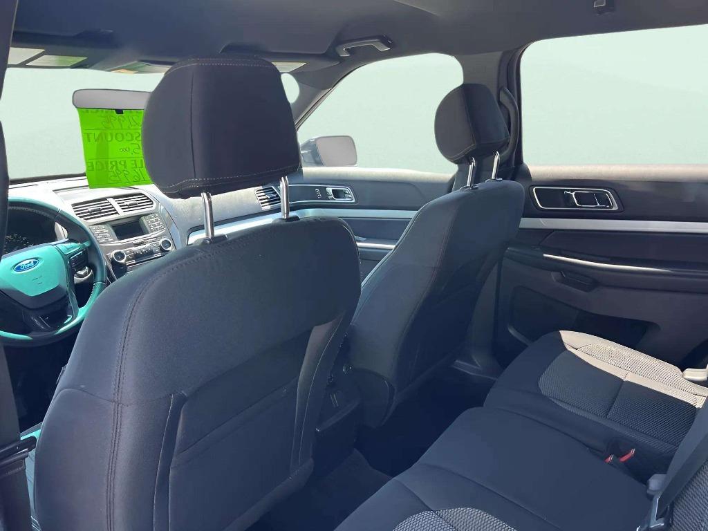 2017 Ford Explorer - $16,995