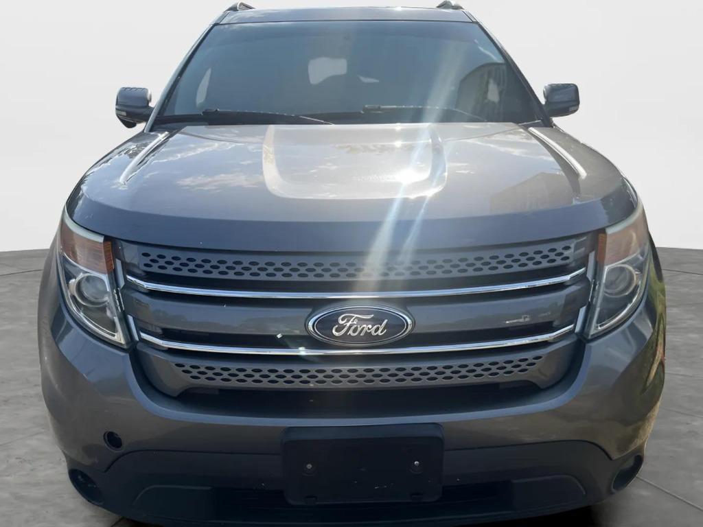 2013 Ford Explorer - $9,995