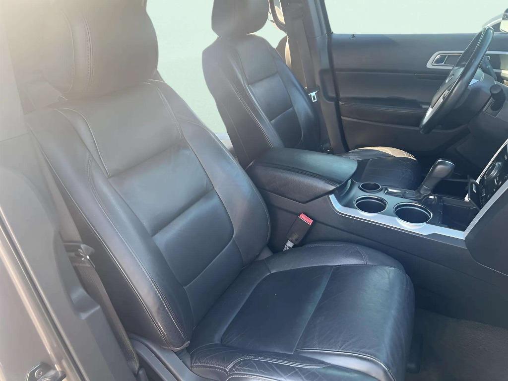 2013 Ford Explorer - $9,995