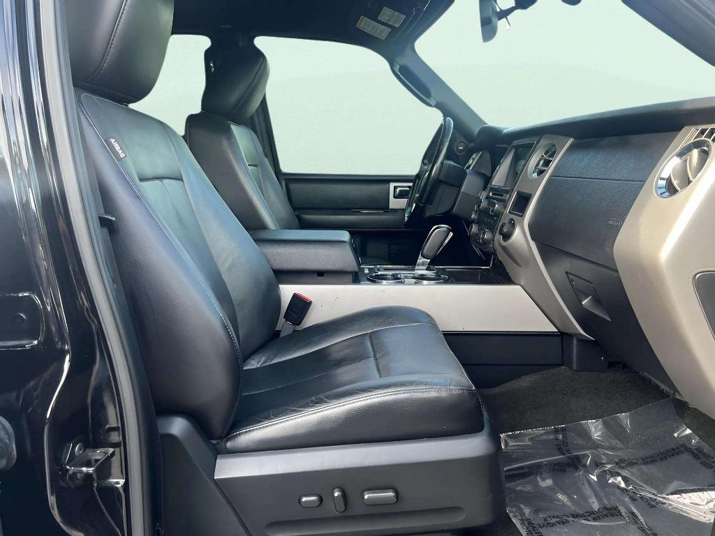 2017 Ford Expedition - $15,995