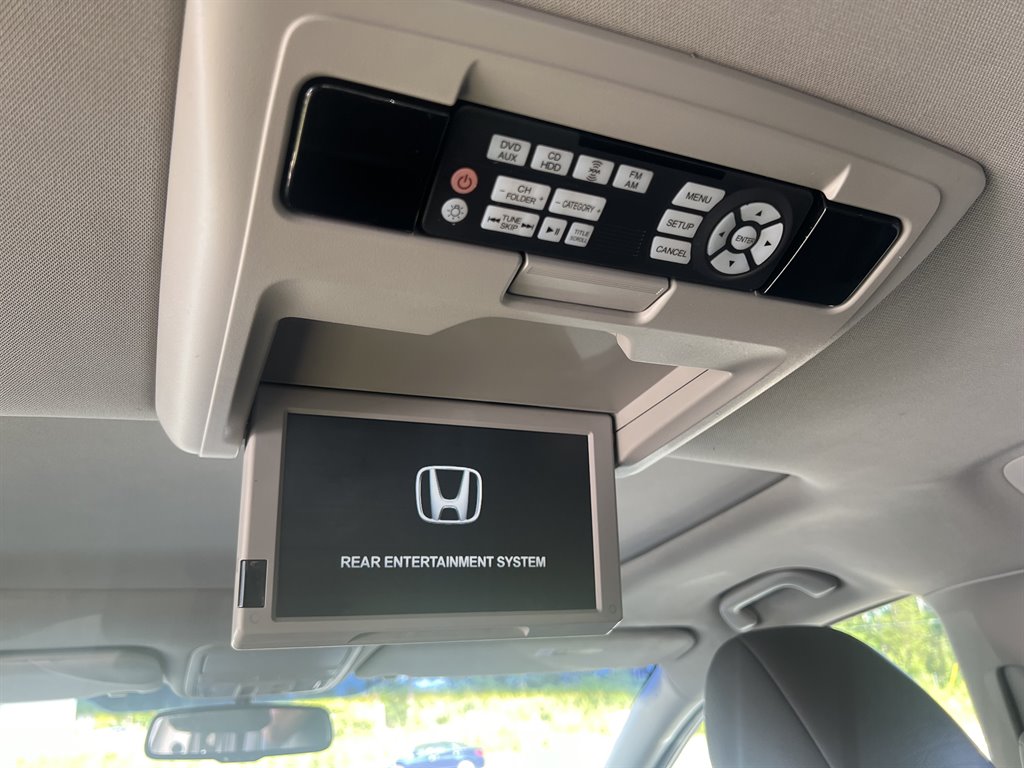 2012 Honda Odyssey Touring photo