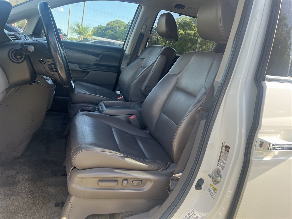2012 Honda Odyssey Touring photo