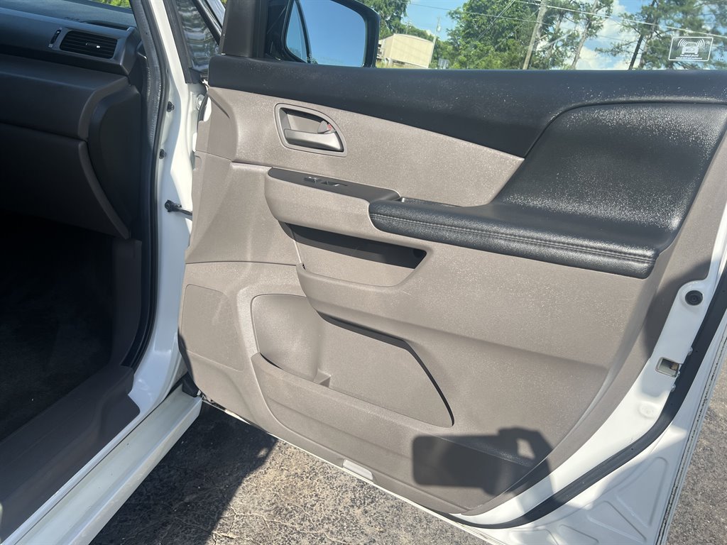 2012 Honda Odyssey Touring photo