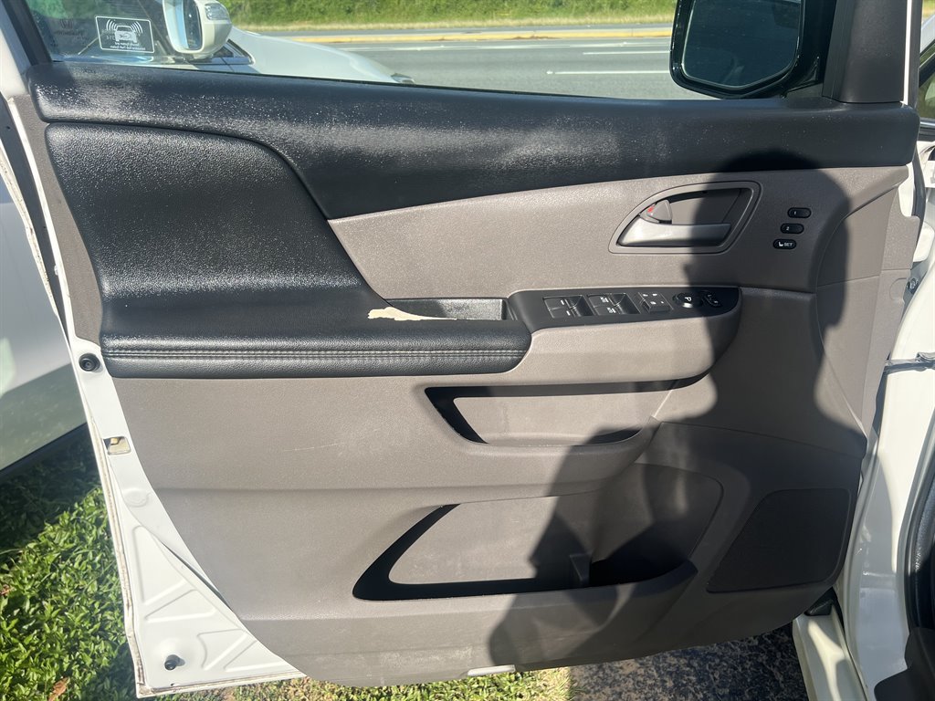2012 Honda Odyssey Touring photo
