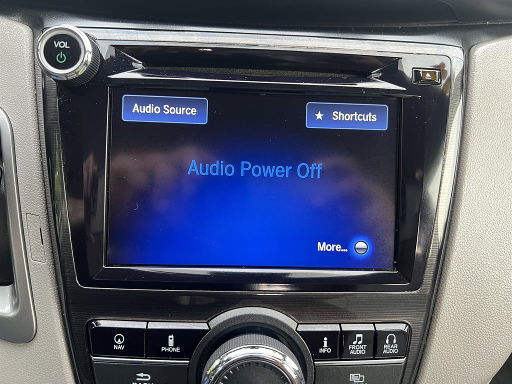 2014 Honda Odyssey Touring photo