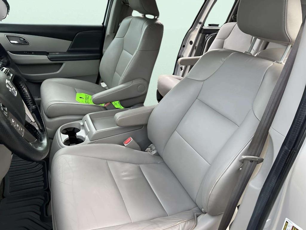 2014 Honda Odyssey - $11,995