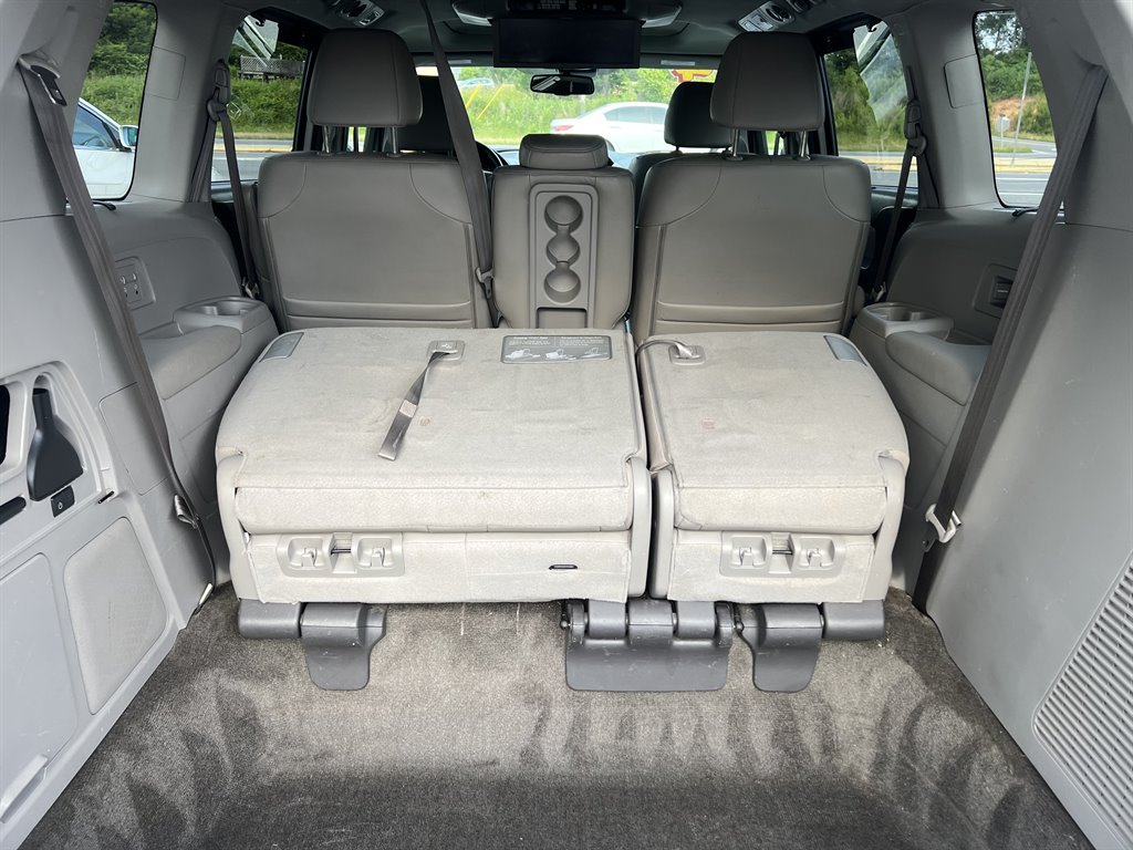 2014 Honda Odyssey Touring photo
