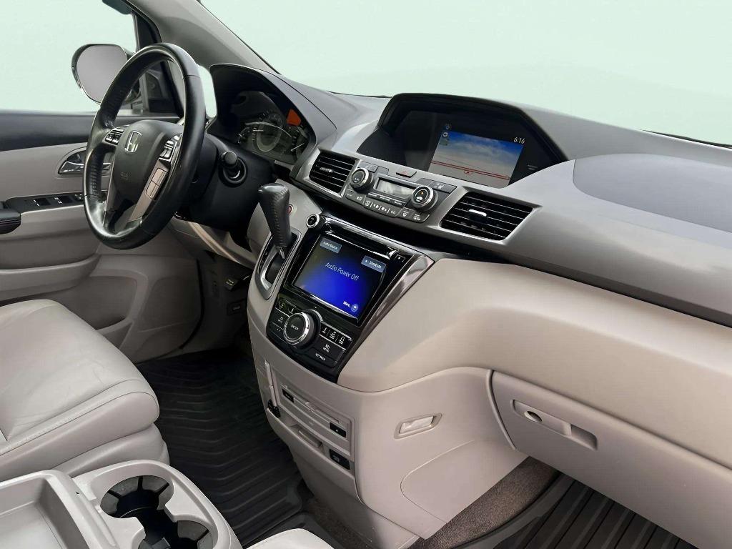 2014 Honda Odyssey - $11,995