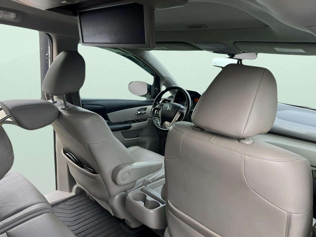 2014 Honda Odyssey - $11,995