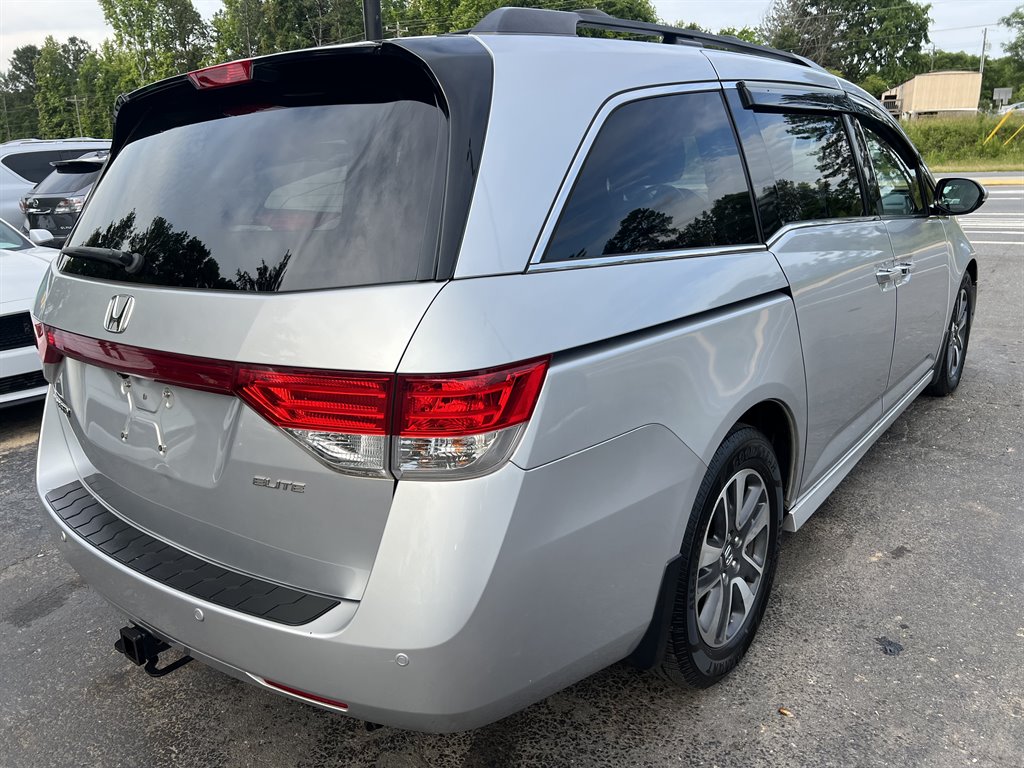 2014 Honda Odyssey Touring photo