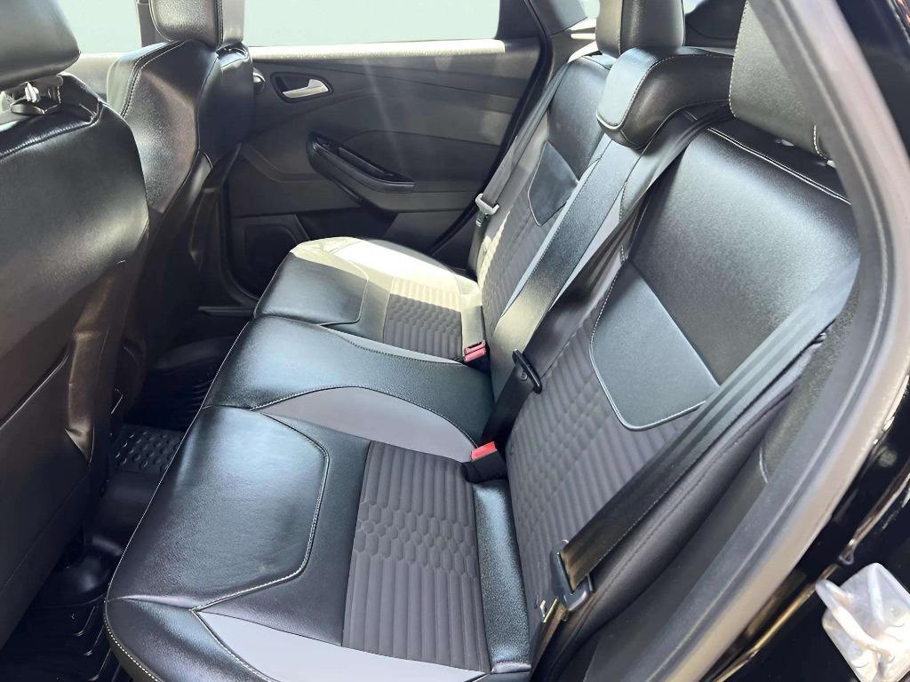 2016 Ford Focus - $13,995