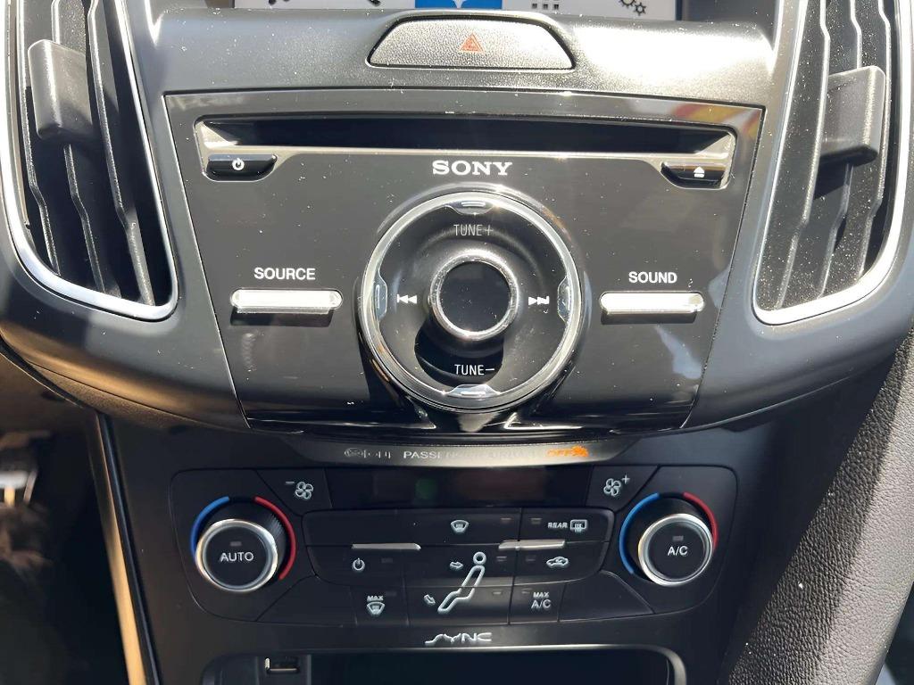 2016 Ford Focus - $13,995