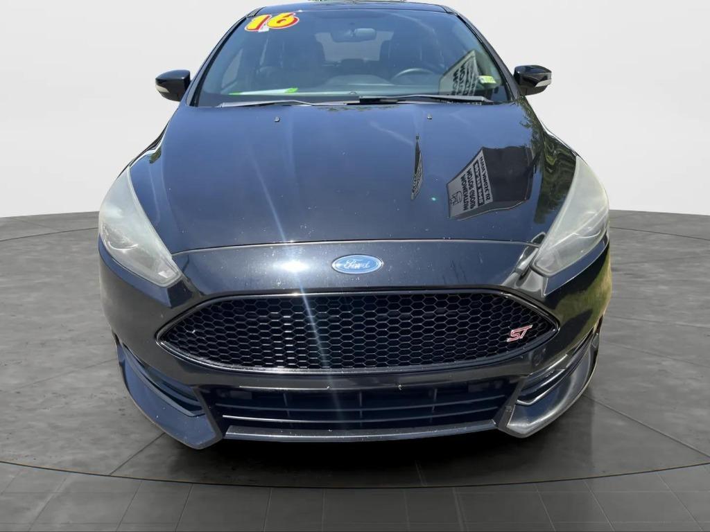 2016 Ford Focus - $13,995