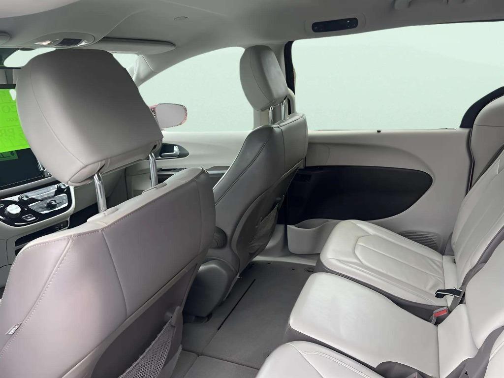 2017 Chrysler Pacifica - $16,995