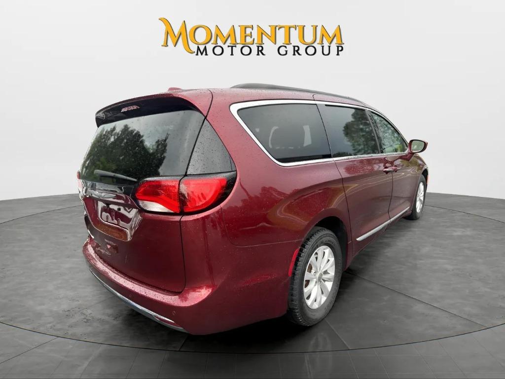 2017 Chrysler Pacifica - $16,995