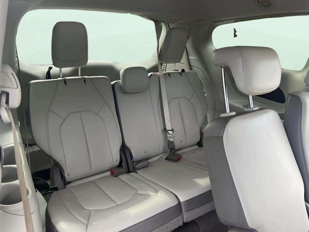 2017 Chrysler Pacifica - $16,995