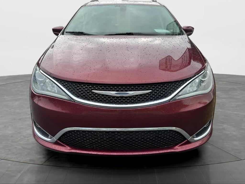 2017 Chrysler Pacifica - $16,995