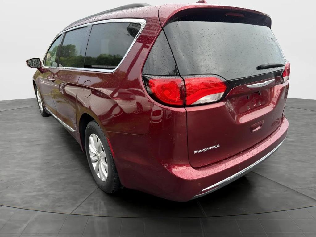 2017 Chrysler Pacifica - $16,995