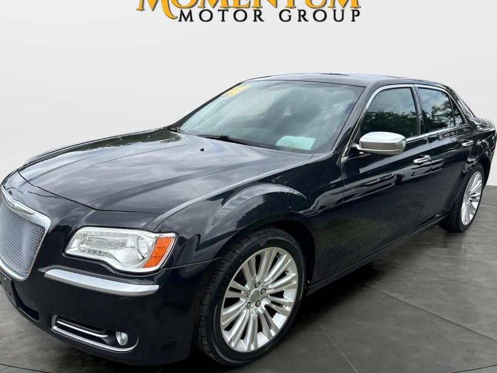 2014 Chrysler 300 - $14,995