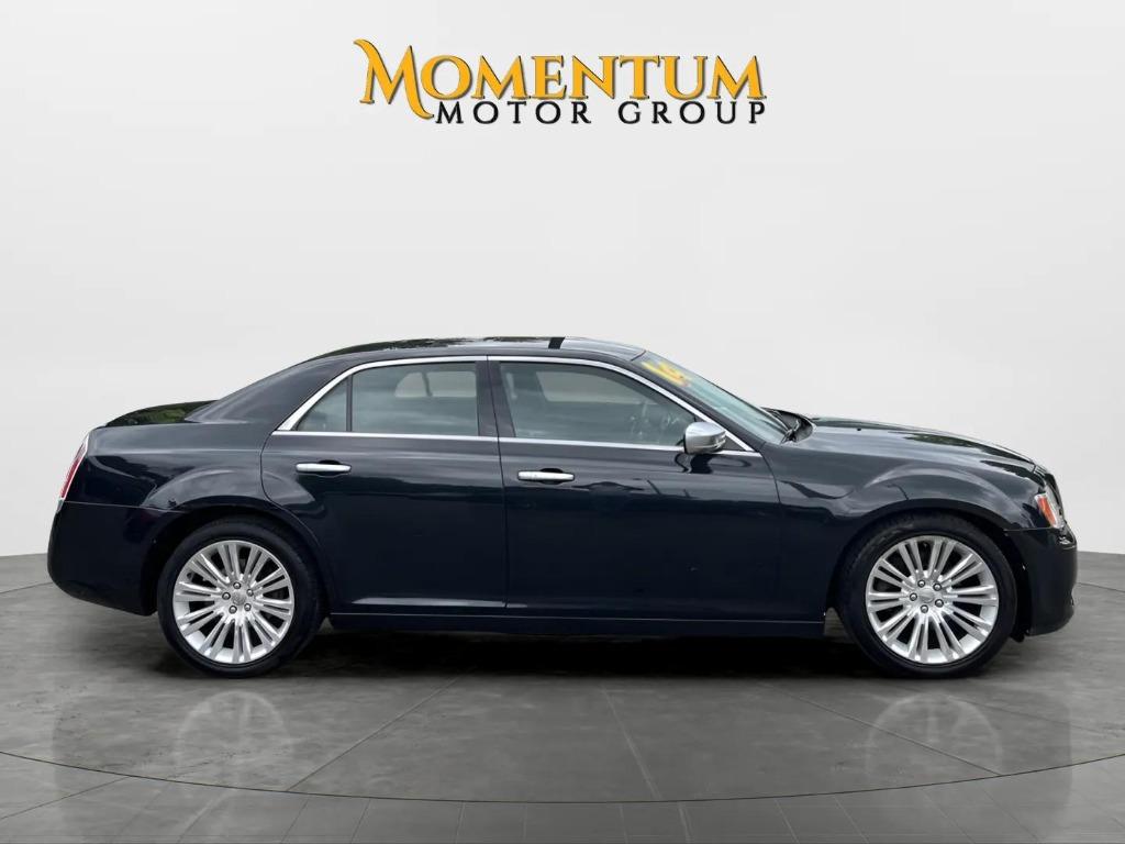 2014 Chrysler 300 - $14,995