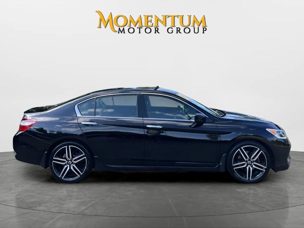 2017 Honda Accord - $18,995