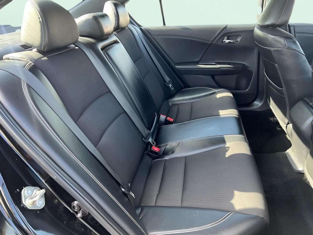 2017 Honda Accord - $18,995