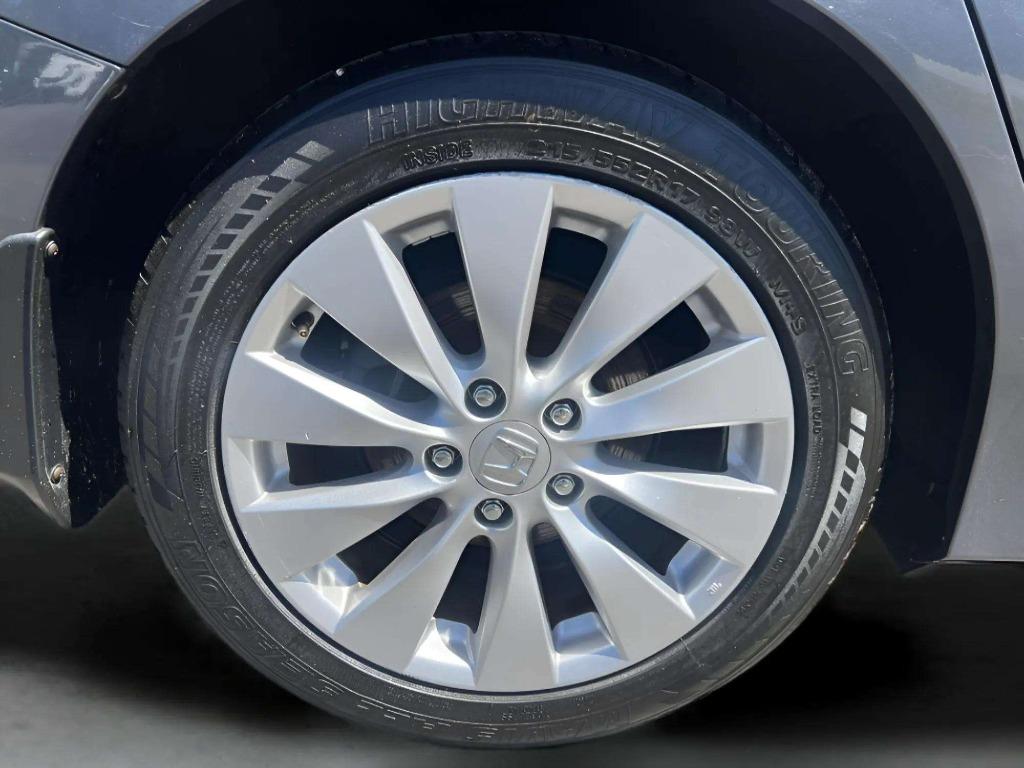 2013 Honda Accord - $11,995
