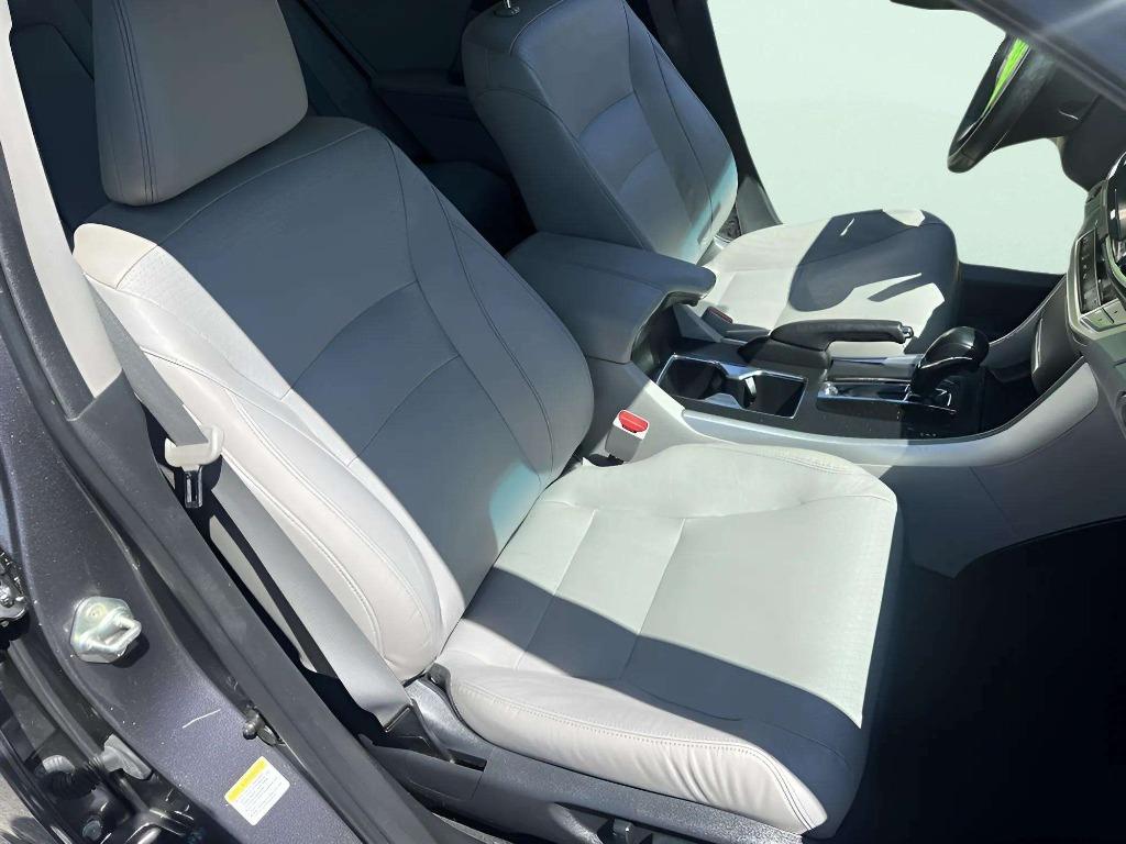2013 Honda Accord - $11,995