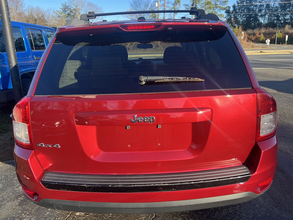 2012 Jeep Compass Latitude photo