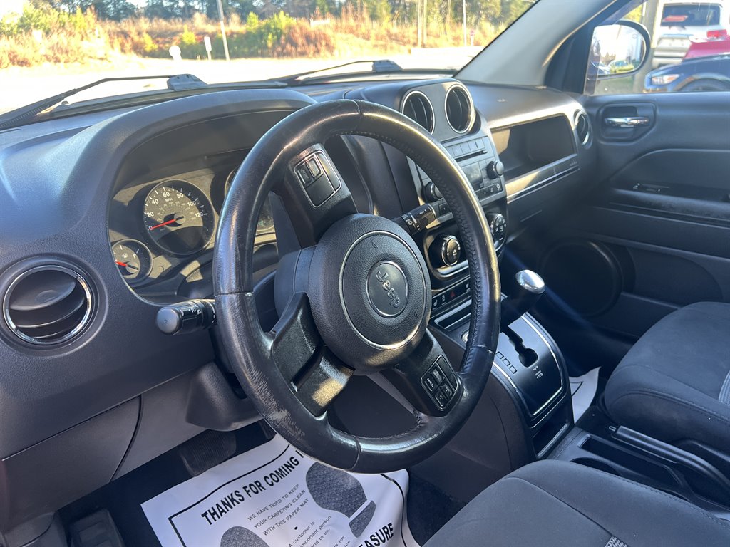2012 Jeep Compass Latitude photo